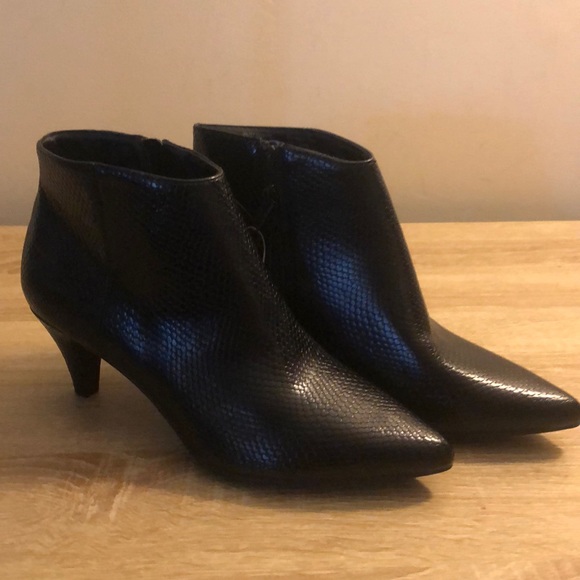 Time and Tru Shoes - Time and Tru ankle boots in black